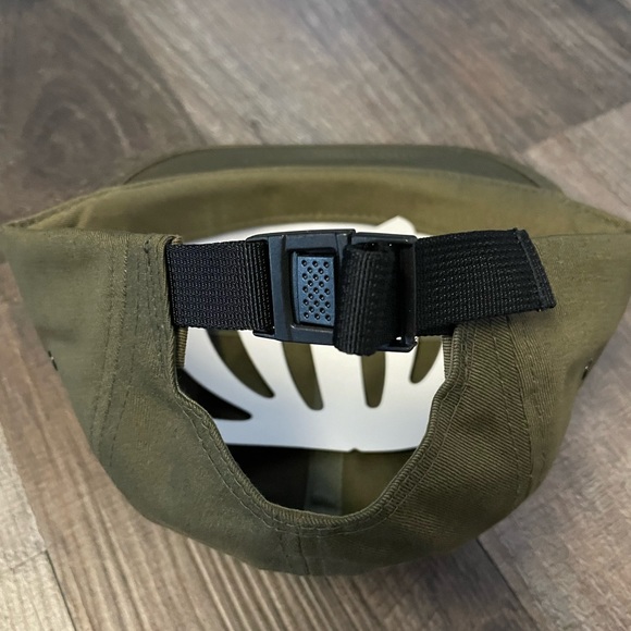 New Army Green Classic Hat - Picture 2 of 5